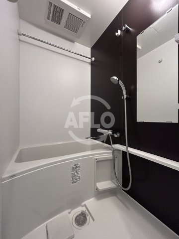 バス・シャワールーム　ファーストフィオーレ江坂グレイス　浴室