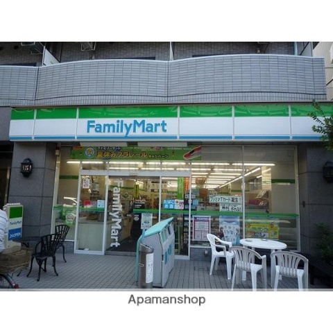 コンビニ　ファミリーマート（コンビニ）まで382m
