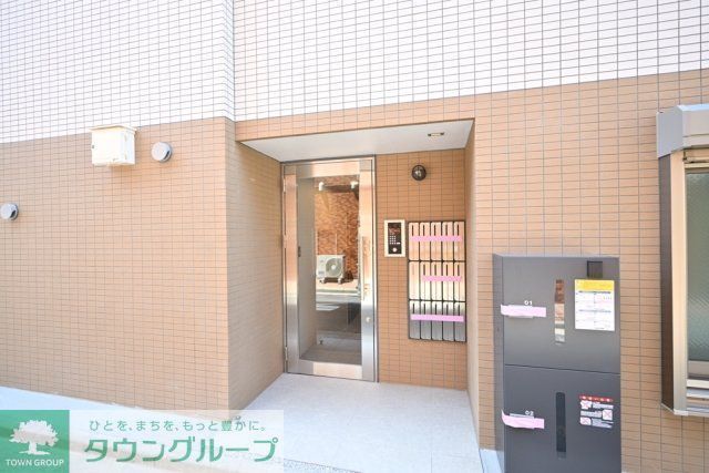 エントランス　エントランス