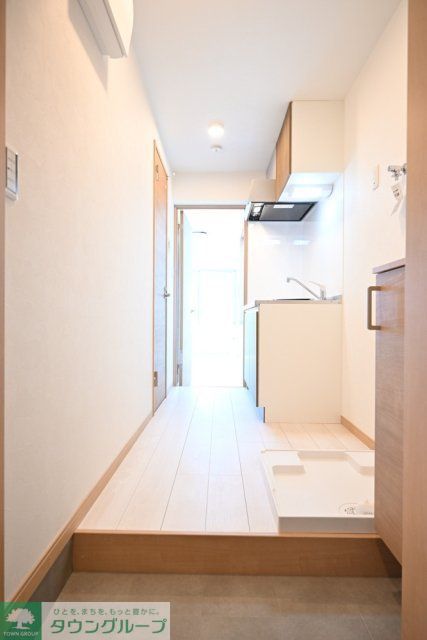 玄関　リビング/居室