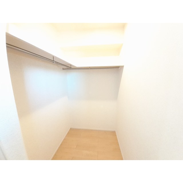 収納　ウォークインクローゼット★