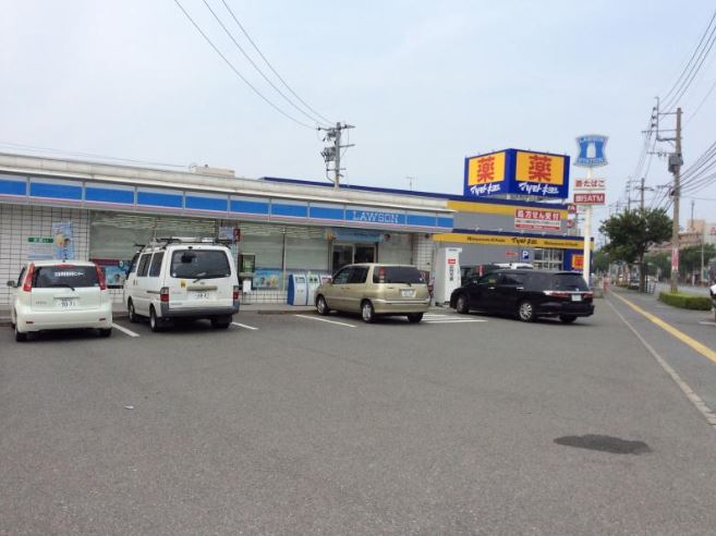 コンビニ　ローソン 福岡次郎丸五丁目店（コンビニ）まで533m