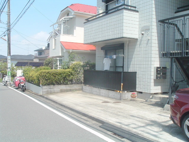 駐車場　敷地内駐車場