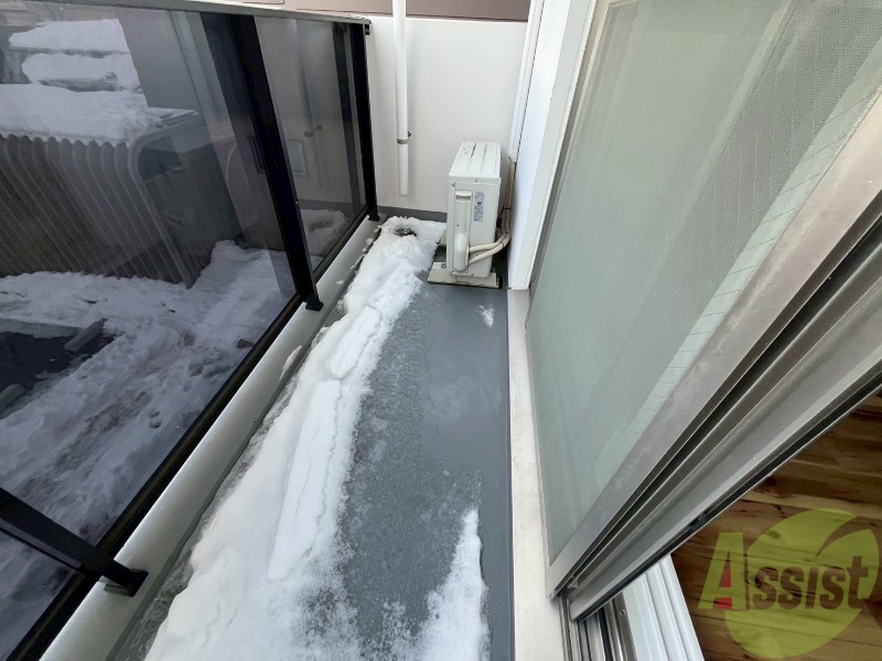 バルコニー　バルコニーが広くプチガーデニングも出来そうですね～。