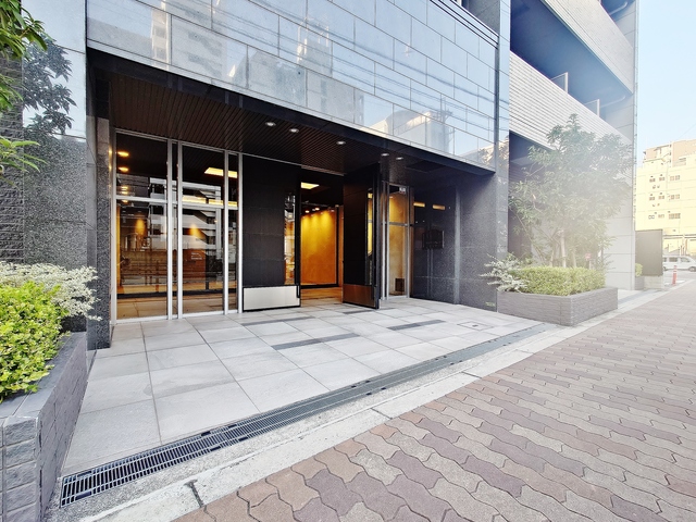 エントランス　防犯カメラ・オートロック