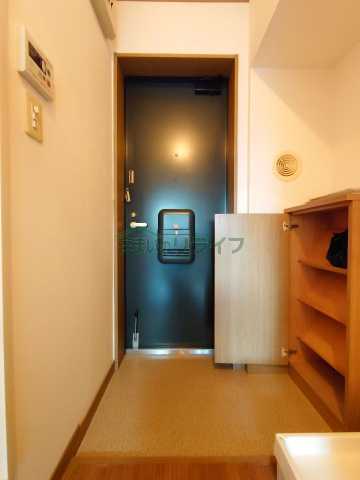 玄関　メゾンコンフォール