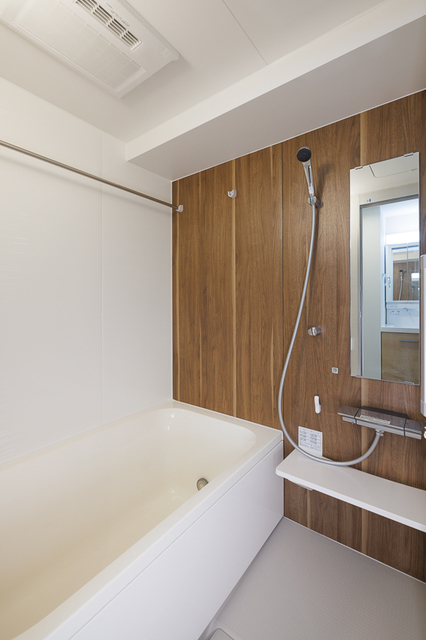バス・シャワールーム　※写真は同タイプ住戸です。