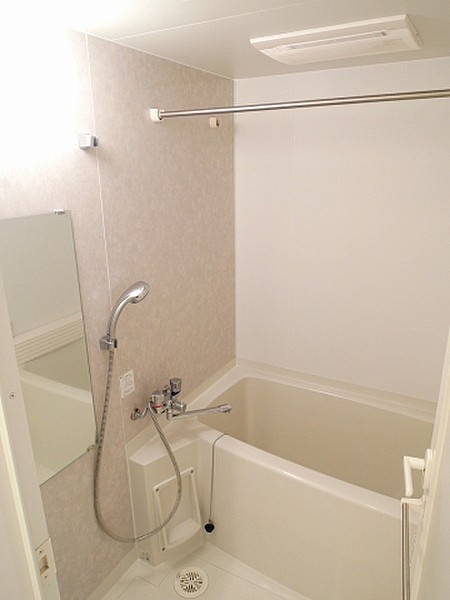 バス・シャワールーム　（別タイプ参考写真）レヴィーガ大山　板橋区中丸町