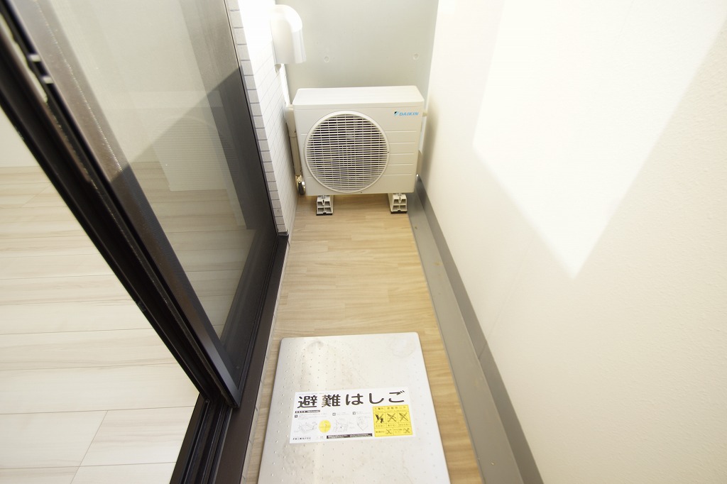 バルコニー　バルコニー