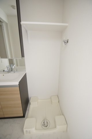 その他　防水パン付きの洗濯機置場です。