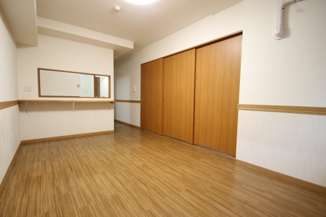 居室・リビング　※別号室参考写真