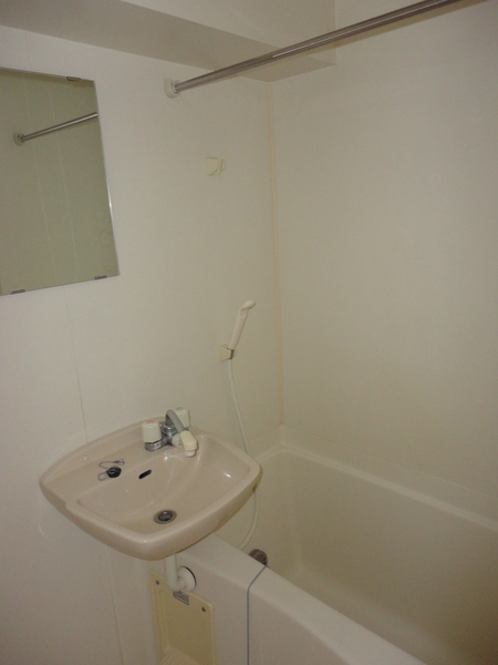 バス・シャワールーム　同タイプ