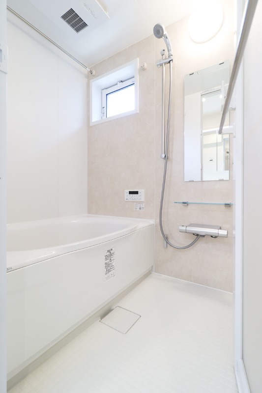 バス・シャワールーム　図面と現状に相違がある場合には現状を優先