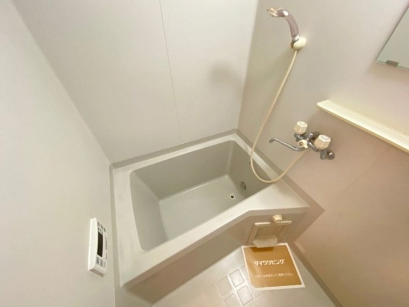 バス・シャワールーム　図面と現状に相違がある場合には現状を優先