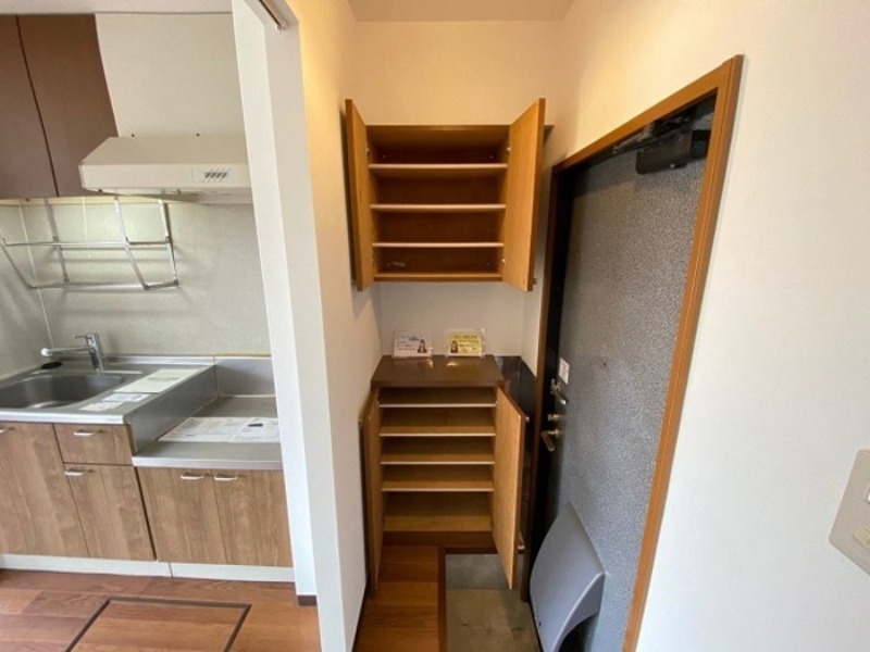 玄関　図面と現状に相違がある場合には現状を優先