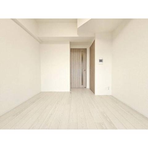 居室・リビング　室内