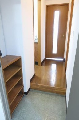 玄関　別号室参考写真。現況優先となります。