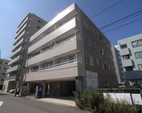 建物外観　駅近、インターネット・礼金無料です！