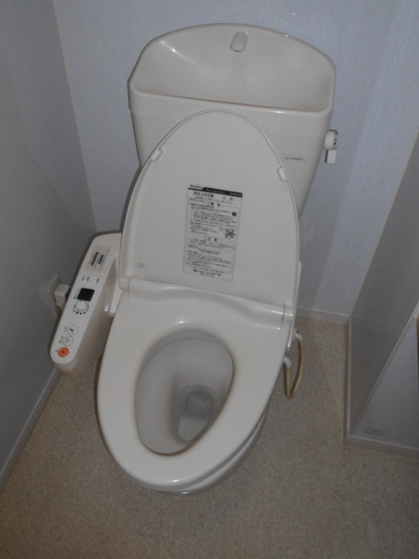 トイレ　図面と現状に相違がある場合には現状を優先