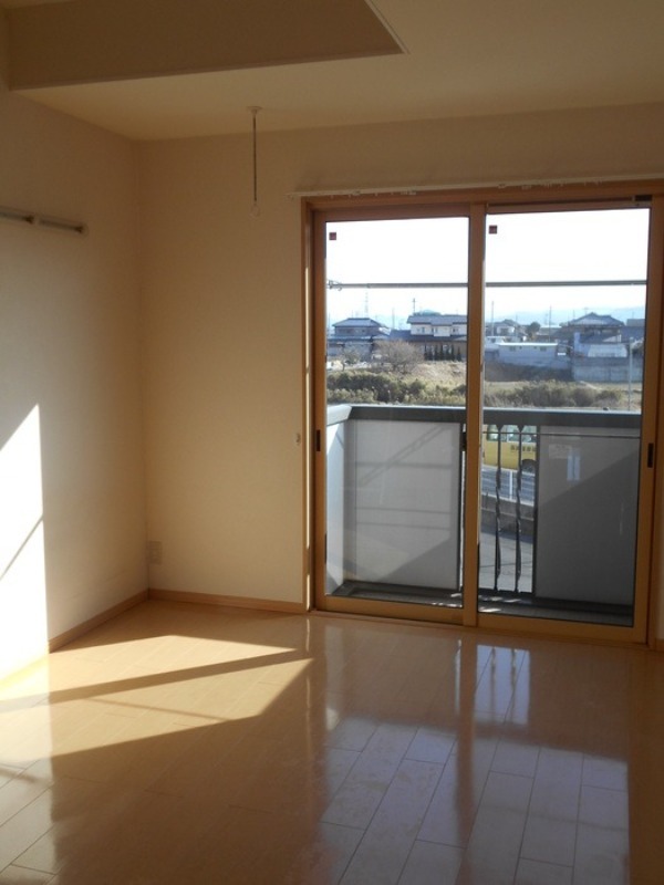 居室・リビング　図面と現状に相違がある場合には現状を優先