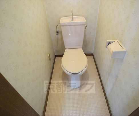 トイレ　シンプルなトイレです