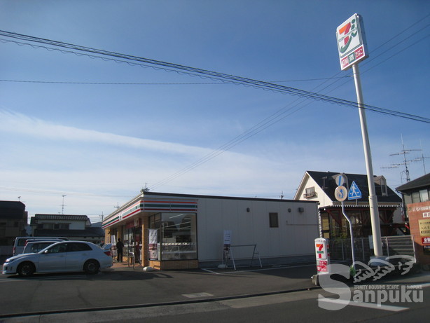 コンビニ　セブンイレブン（コンビニ）まで1162m