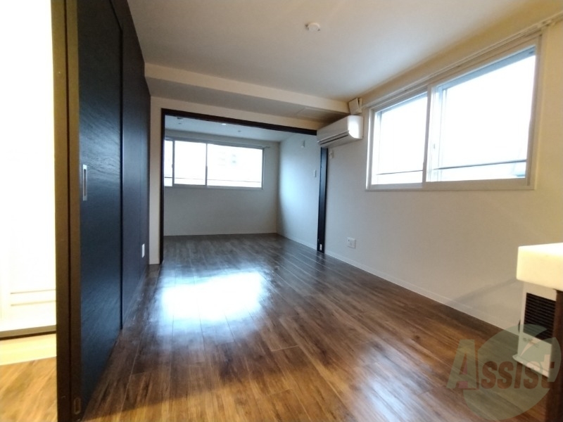 居室・リビング　広くてキレイなＬＤＫが広がっていて、充実した生活が送れそう。