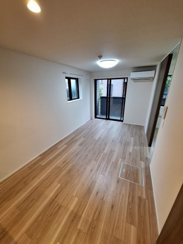 居室・リビング　★キレイなフローリングのお部屋です★