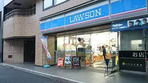 コンビニ　ローソン四谷左門町店（コンビニ）まで54m