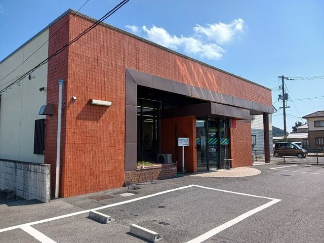 銀行　備前日生信用金庫さん（銀行）まで180m