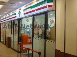 コンビニ　セブンイレブン三井アウトレットパーク木更津店（コンビニ）まで656m