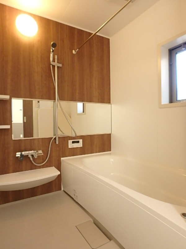 バス・シャワールーム　図面と現状に相違がある場合には現状を優先