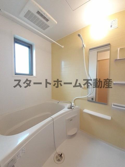 バス・シャワールーム　ゆったり過ごせるお風呂です