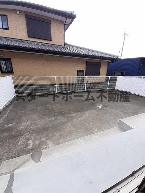 バルコニー　落ち着いた時間を過ごせるバルコニーです