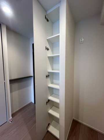 収納　※他部屋の同じ間取りの写真になります。