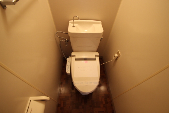 トイレ　※別部屋の写真です