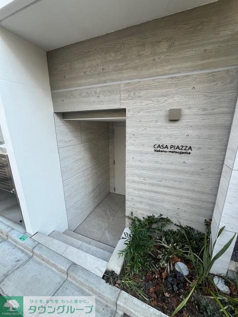 エントランス　庭