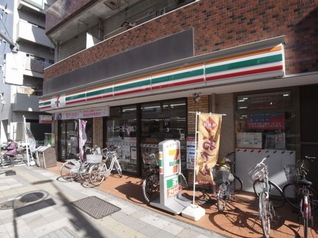 コンビニ　セブンイレブン東尾久店（コンビニ）まで57m