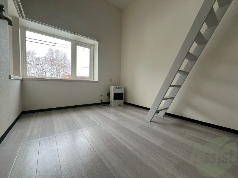 居室・リビング　広くてキレイなお部屋が広がっていて、充実した生活が送れそう。