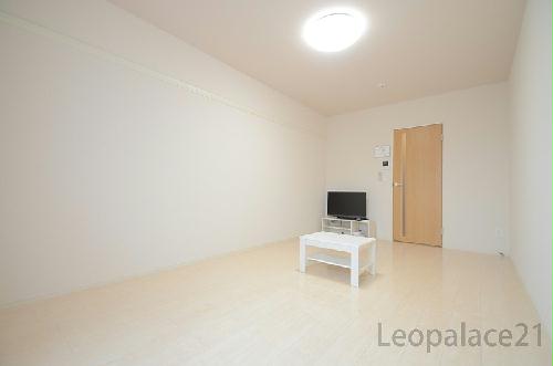 居室・リビング　同シリーズの類似となります。現況を優先致します。