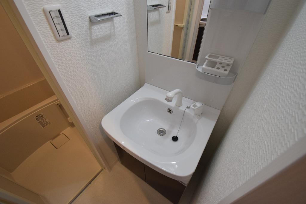 洗面設備　洗髪洗面化粧台