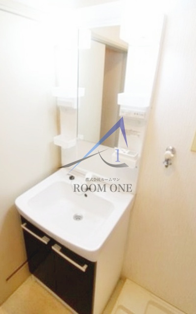 洗面設備　洗面台です。