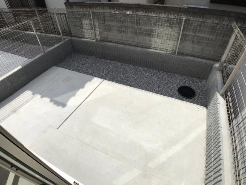 庭　図面と現状に相違がある場合には現状を優先