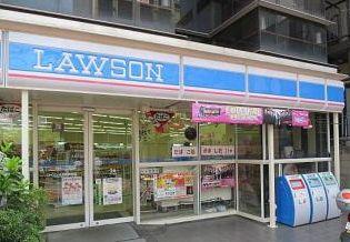 コンビニ　ローソン曽根崎新地店（コンビニ）まで182m