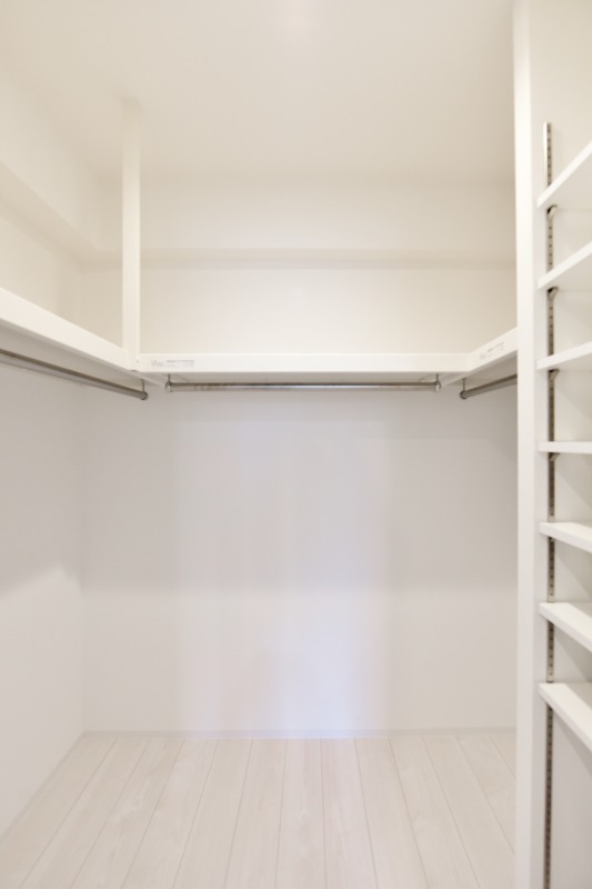 収納　ウォークインクローゼット
