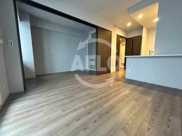 居室・リビング　ローレルタワー堺筋本町　リビング