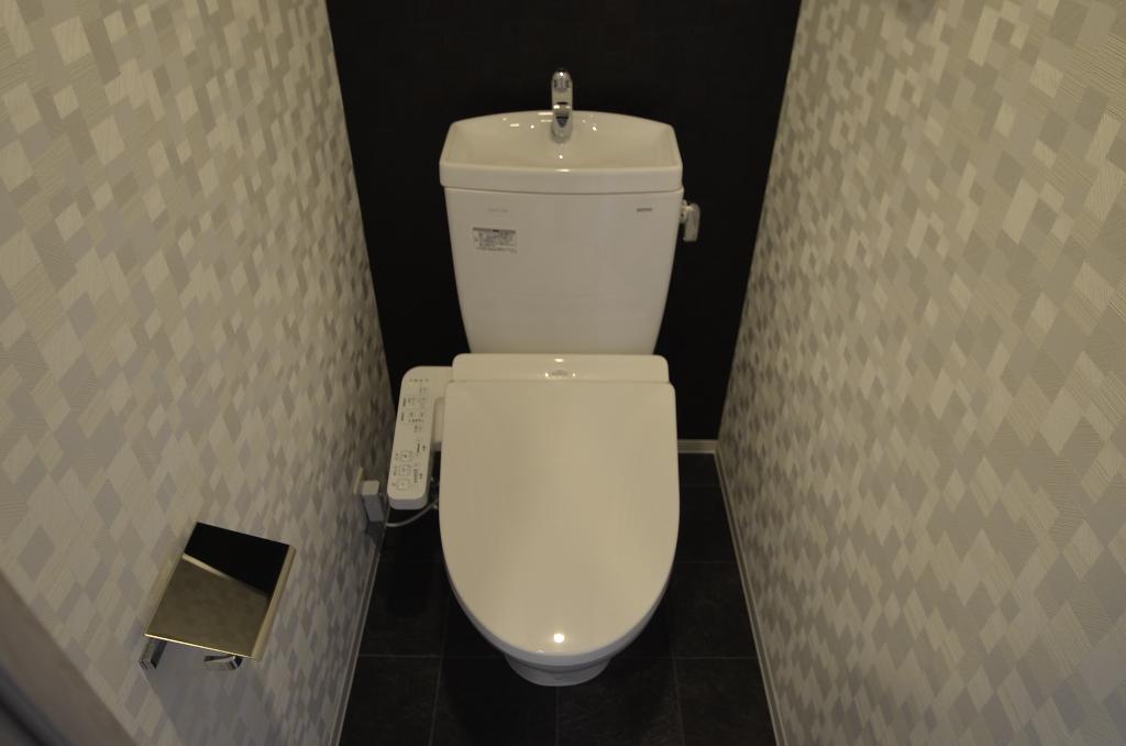 トイレ　シャワー付トイレ
