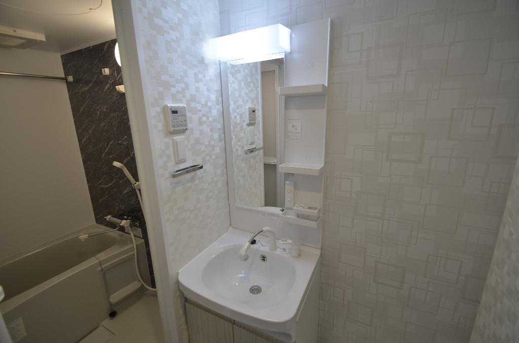 洗面設備　洗髪洗面化粧台