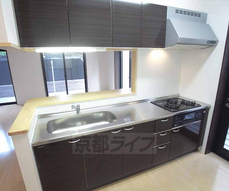 キッチン　広～いシステムキッチンで、お料理もラクラク・