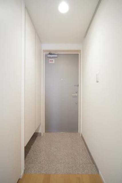 玄関　※写真は同タイプ住戸です。